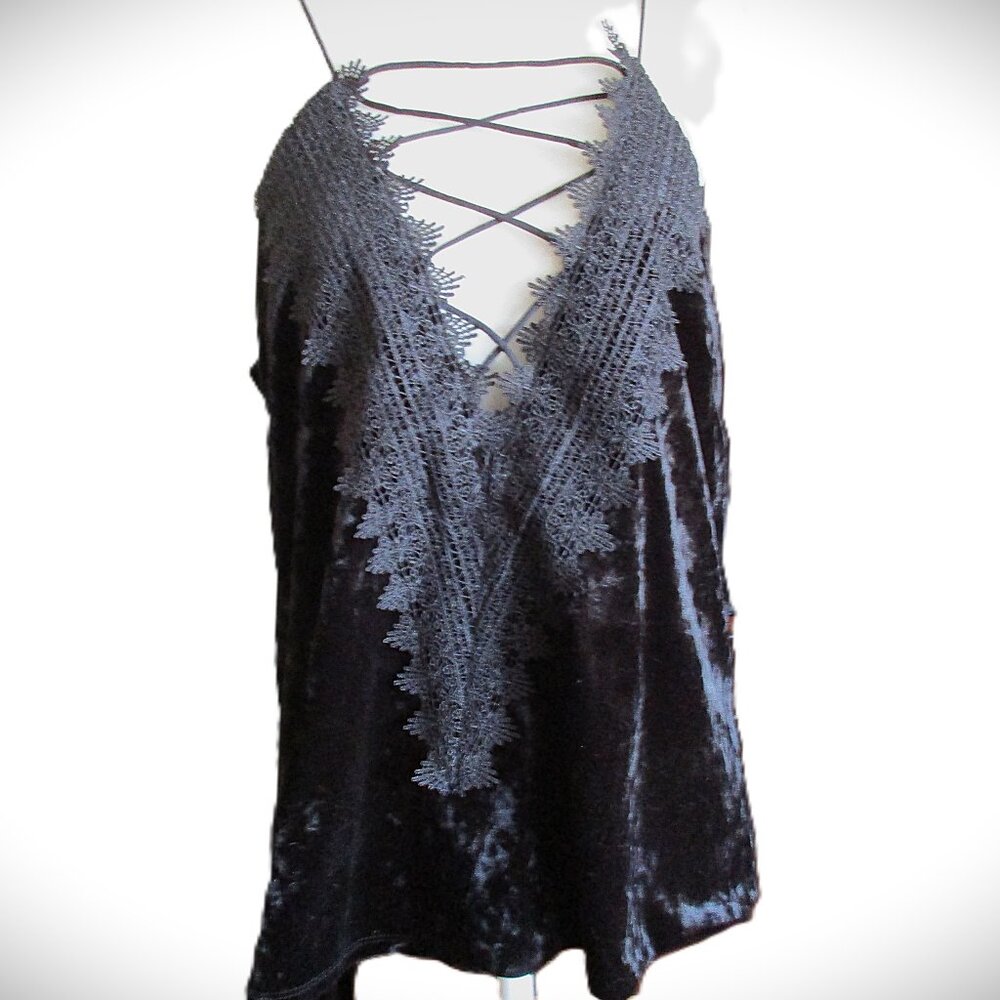 Size L WAYF Black Velour Velvet Pullover Vest/Top Spaghetti Straps